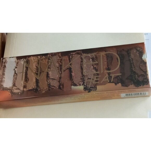 Urban Decay Naked Heat Eyeshadow Palette Full Size High Pigment Blendable NIB - Picture 3 of 4